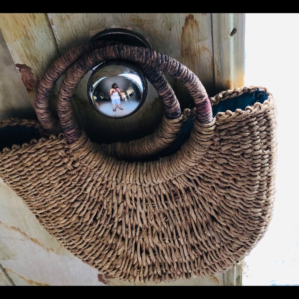 Spring/Summer bag! - Picture 2 of 3